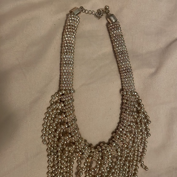 H&M beaded gold necklace - Picture 3 of 5
